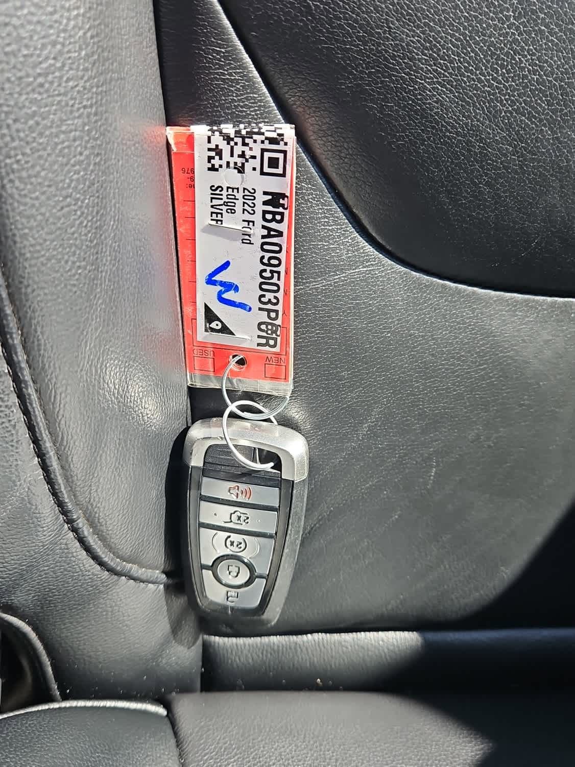 Used 2022 Ford Edge Titanium AWD/4WD image 20