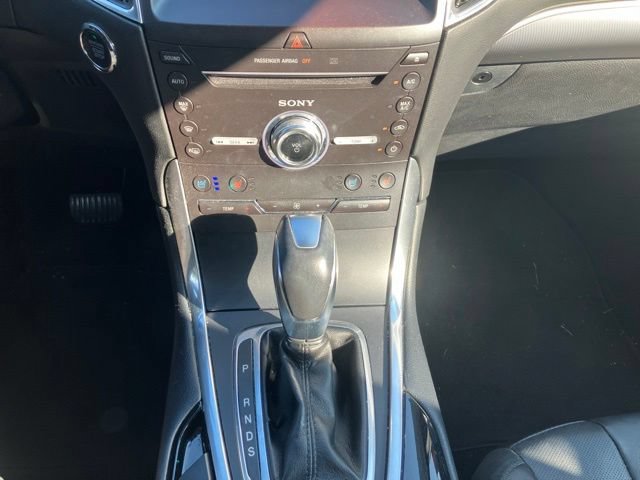 Used 2017 Ford Edge Titanium w/ Equipment Group 301A FWD image 14