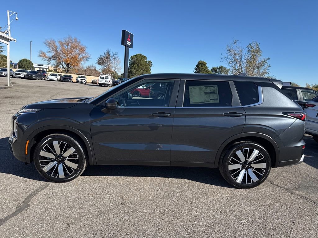 New 2026 Mitsubishi Outlander SE FWD image 4