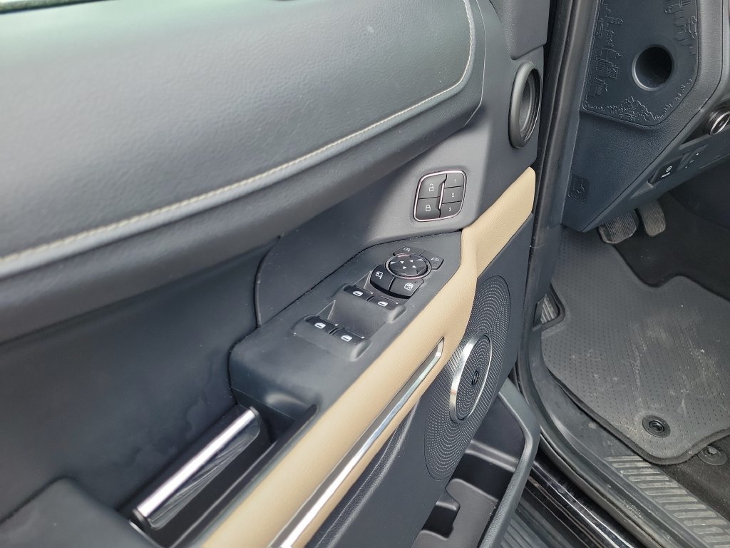 Used 2024 Ford Expedition Limited RWD image 23