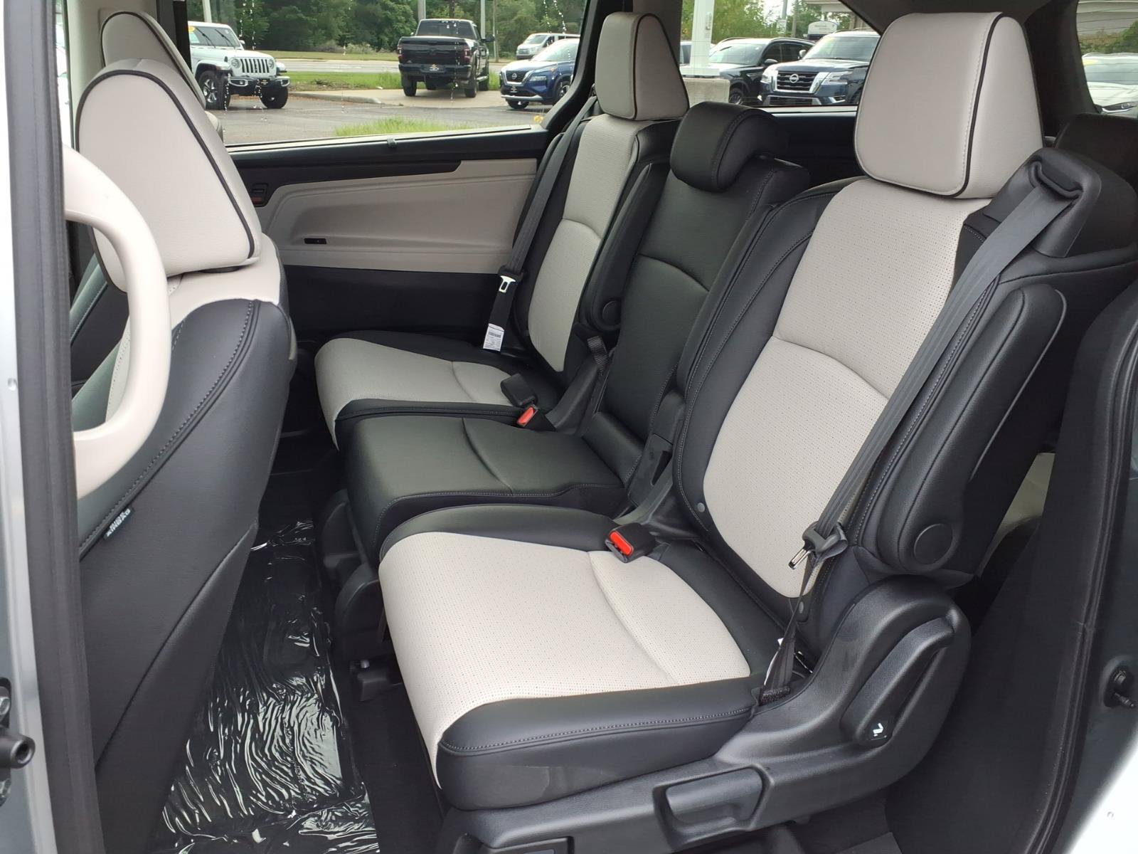 New 2027 Honda Odyssey Elite image 8
