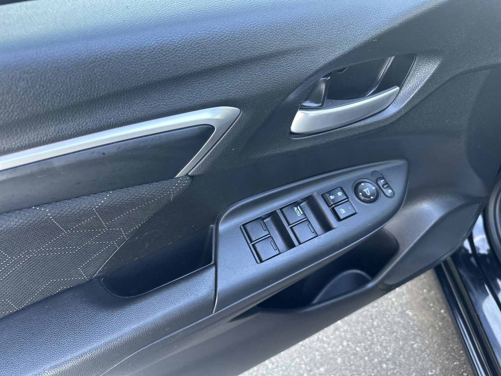 Used 2016 Honda Fit EX image 9