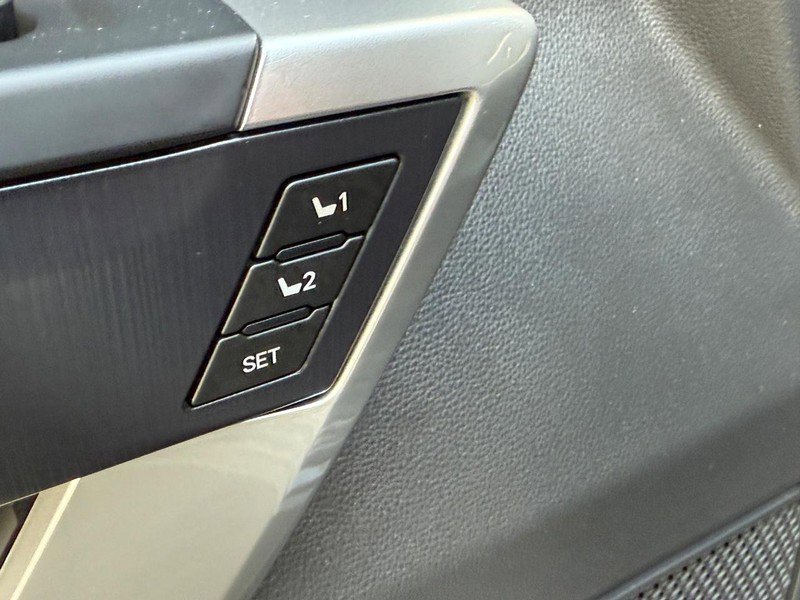 Used 2024 Toyota Tundra Platinum image 16