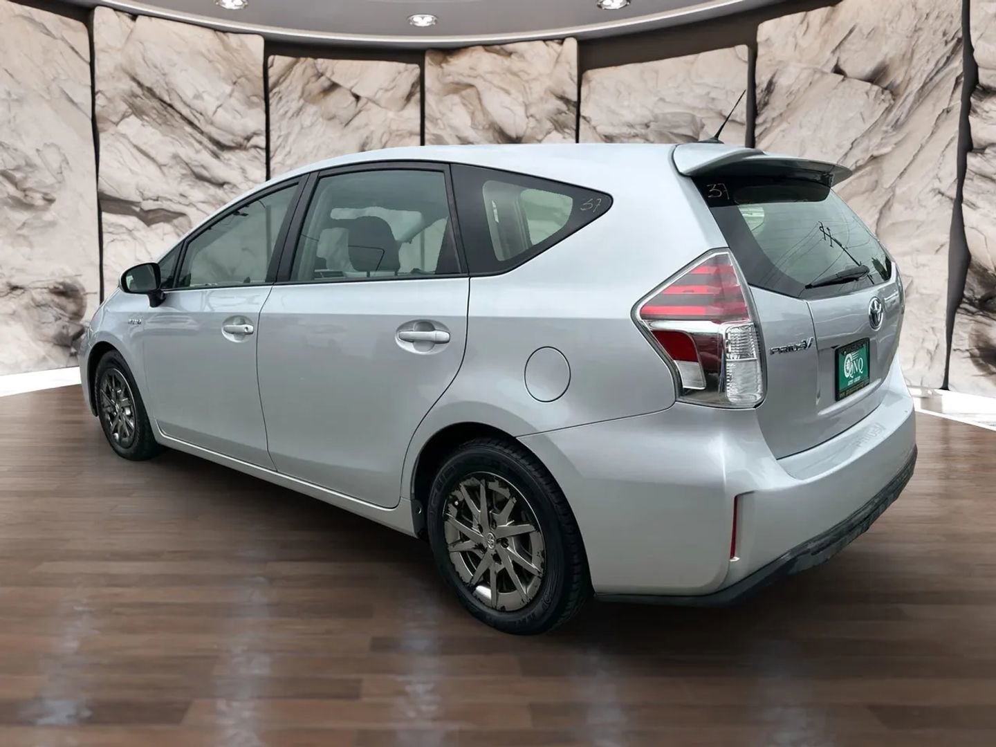 Used 2015 Toyota Prius V Three image 9