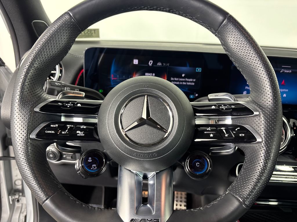 Used 2024 Mercedes-Benz GLB 35 AMG 4MATIC image 12