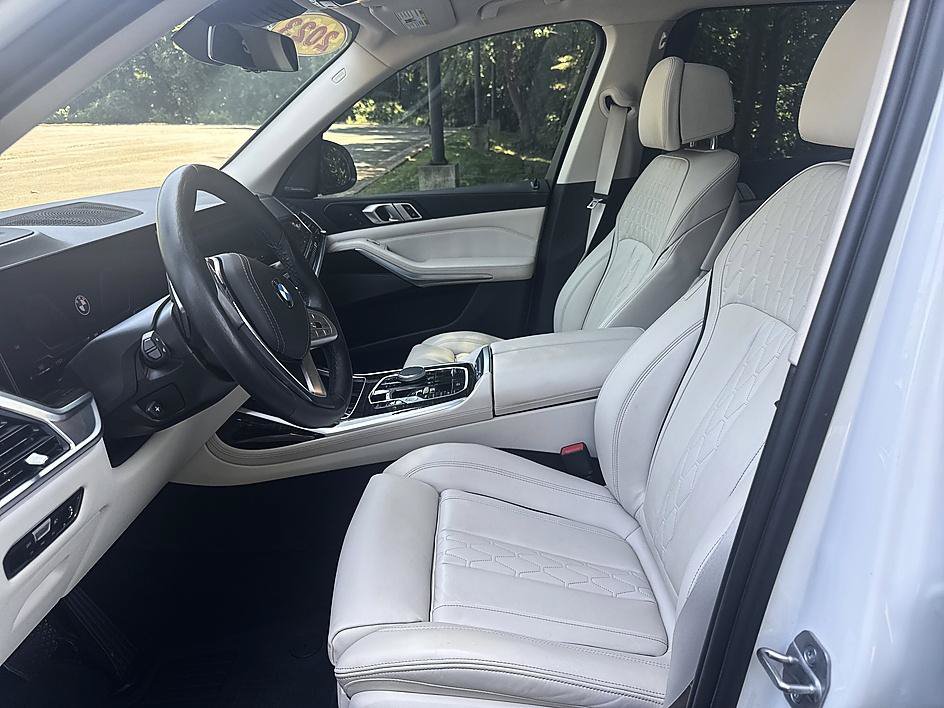 Used 2023 BMW X7 xDrive40i w/ Premium Package AWD/4WD image 17