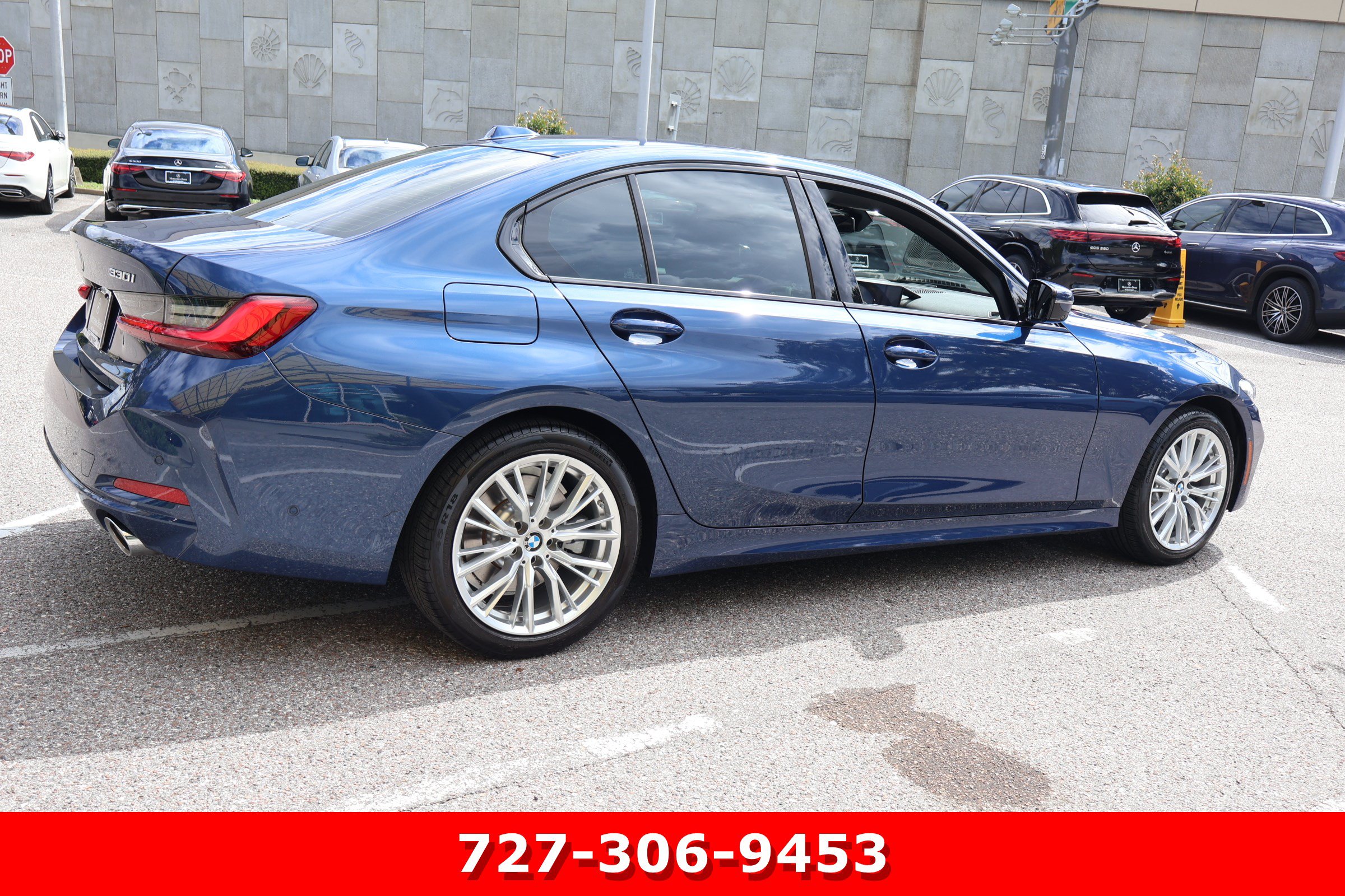 Used 2023 BMW 330i Sedan w/ Premium Package RWD image 10