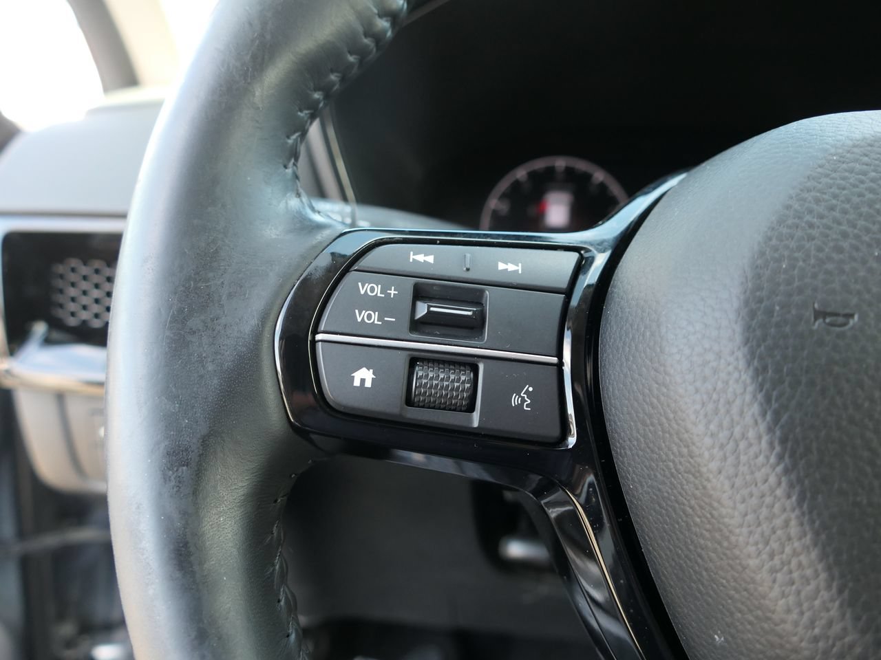Used 2023 Honda CR-V EX-L image 14