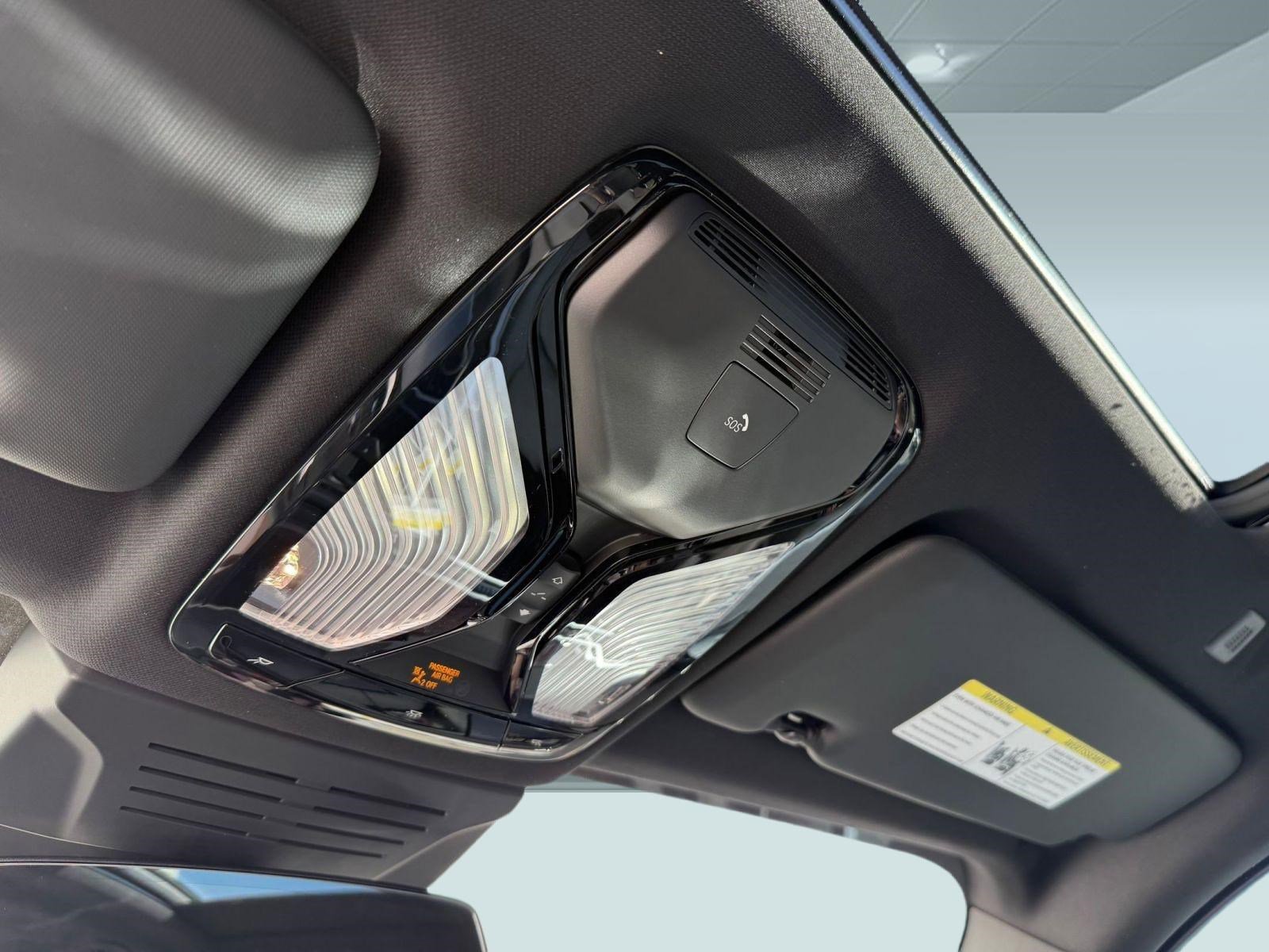 Used 2026 BMW X5 sDrive40i image 15