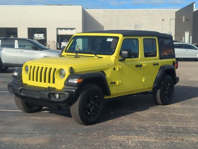 Used 2023 Jeep Wrangler Sport S image 4