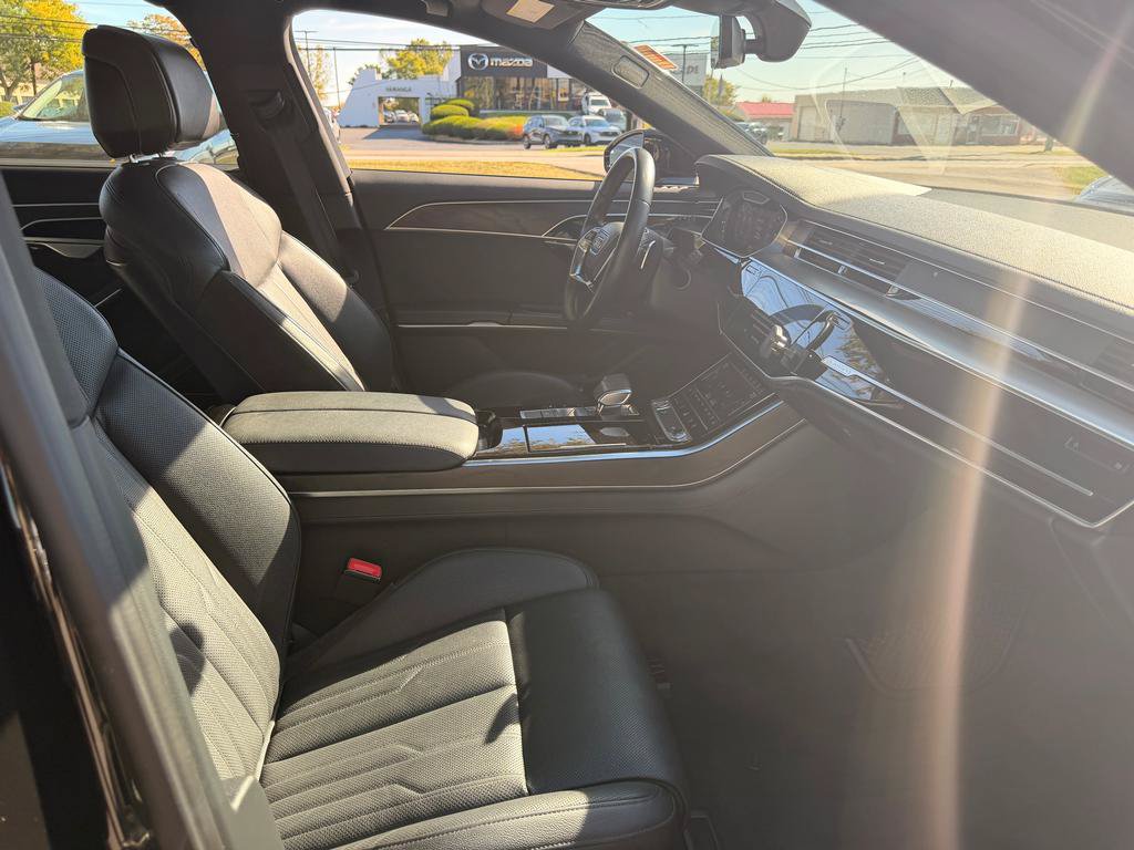 Used 2020 Audi A8 L 4.0T w/ Executive Package AWD/4WD image 13