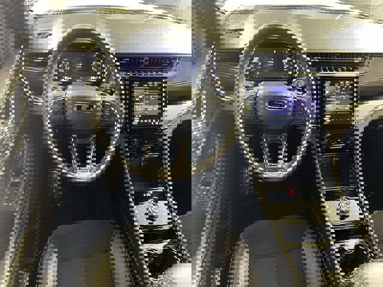 Used 2023 Jeep Grand Cherokee L Laredo image 21