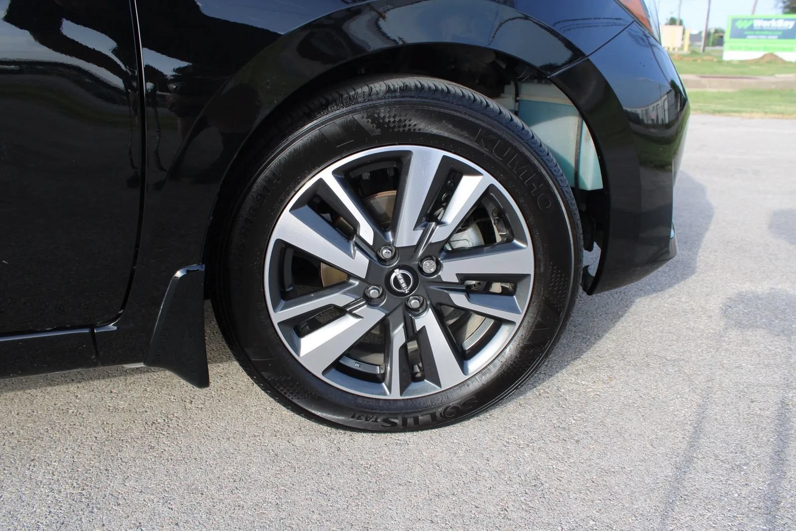 Used 2025 Nissan Versa S w/ S Plus Package FWD image 9