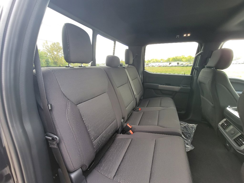 New 2025 Ford F150 XLT image 32