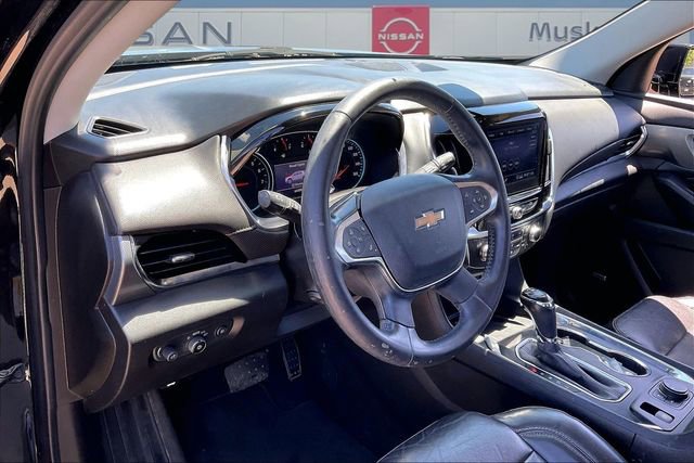 Used 2020 Chevrolet Traverse Premier FWD image 17