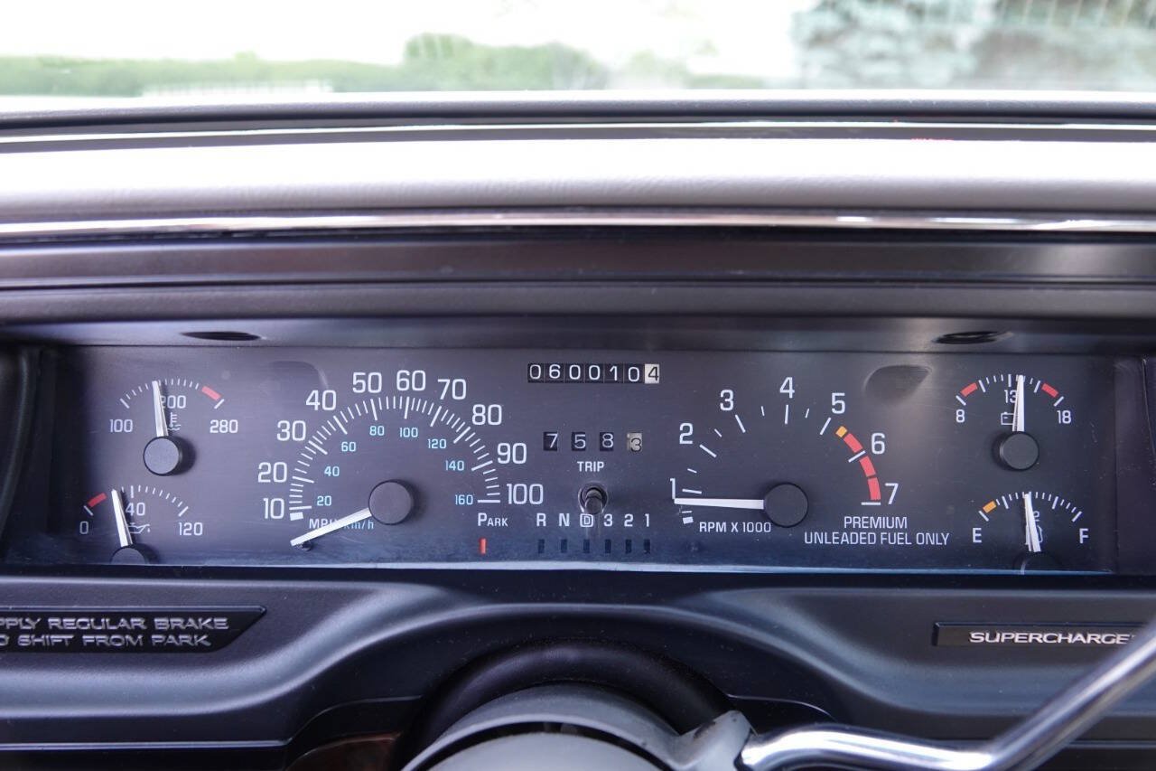 Used 1993 Buick Park Avenue Ultra FWD image 86