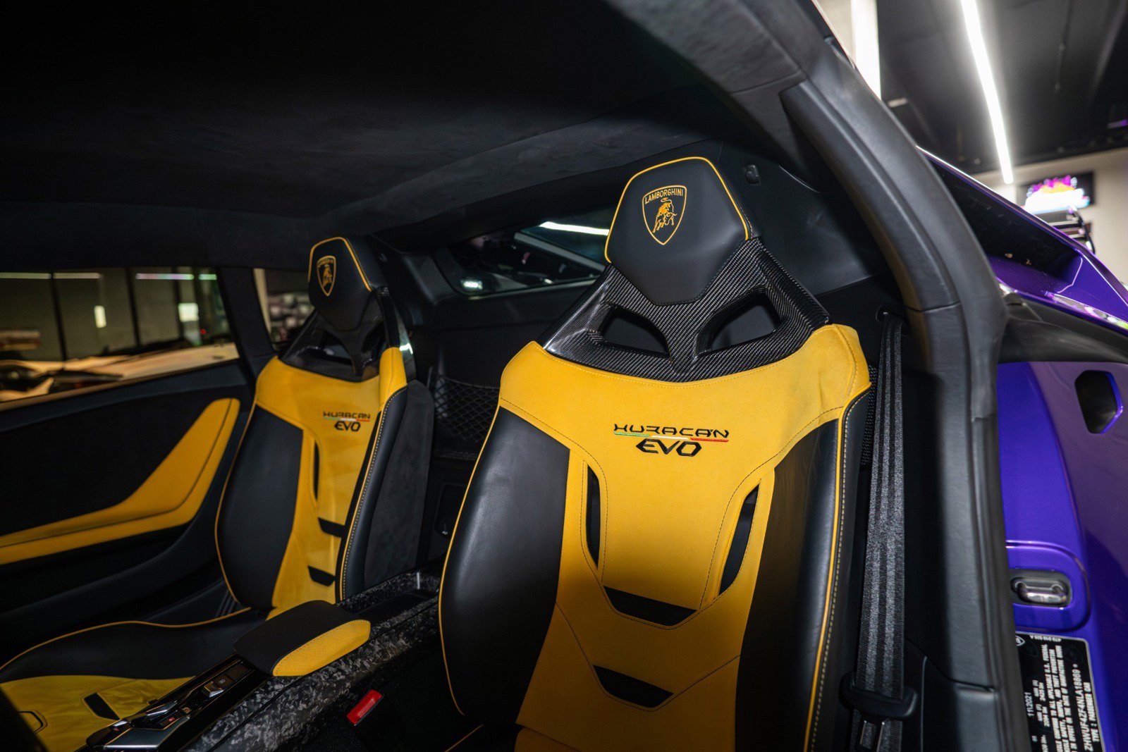 Used 2022 Lamborghini Huracan EVO image 8