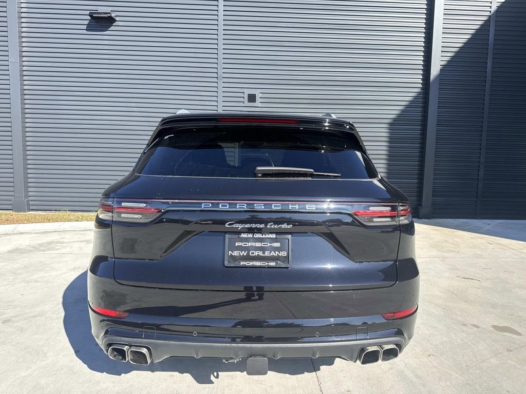 Used 2021 Porsche Cayenne Turbo image 12