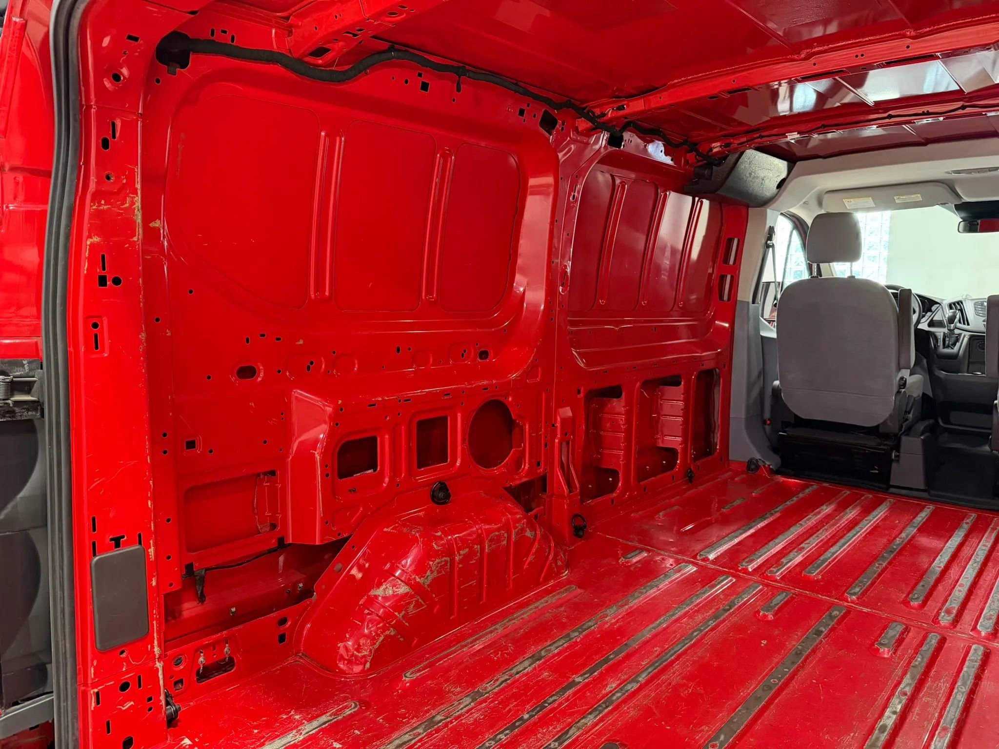 Used 2016 Ford Transit 150 130 Low Roof RWD image 25