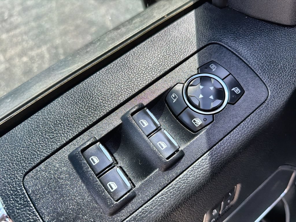 Used 2018 Ford F150 Lariat w/ Equipment Group 502A Luxury AWD/4WD image 15