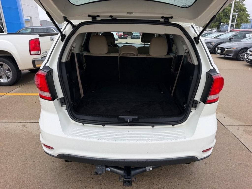 Used 2012 Dodge Journey SXT w/ Flexible Seating Group AWD/4WD image 4