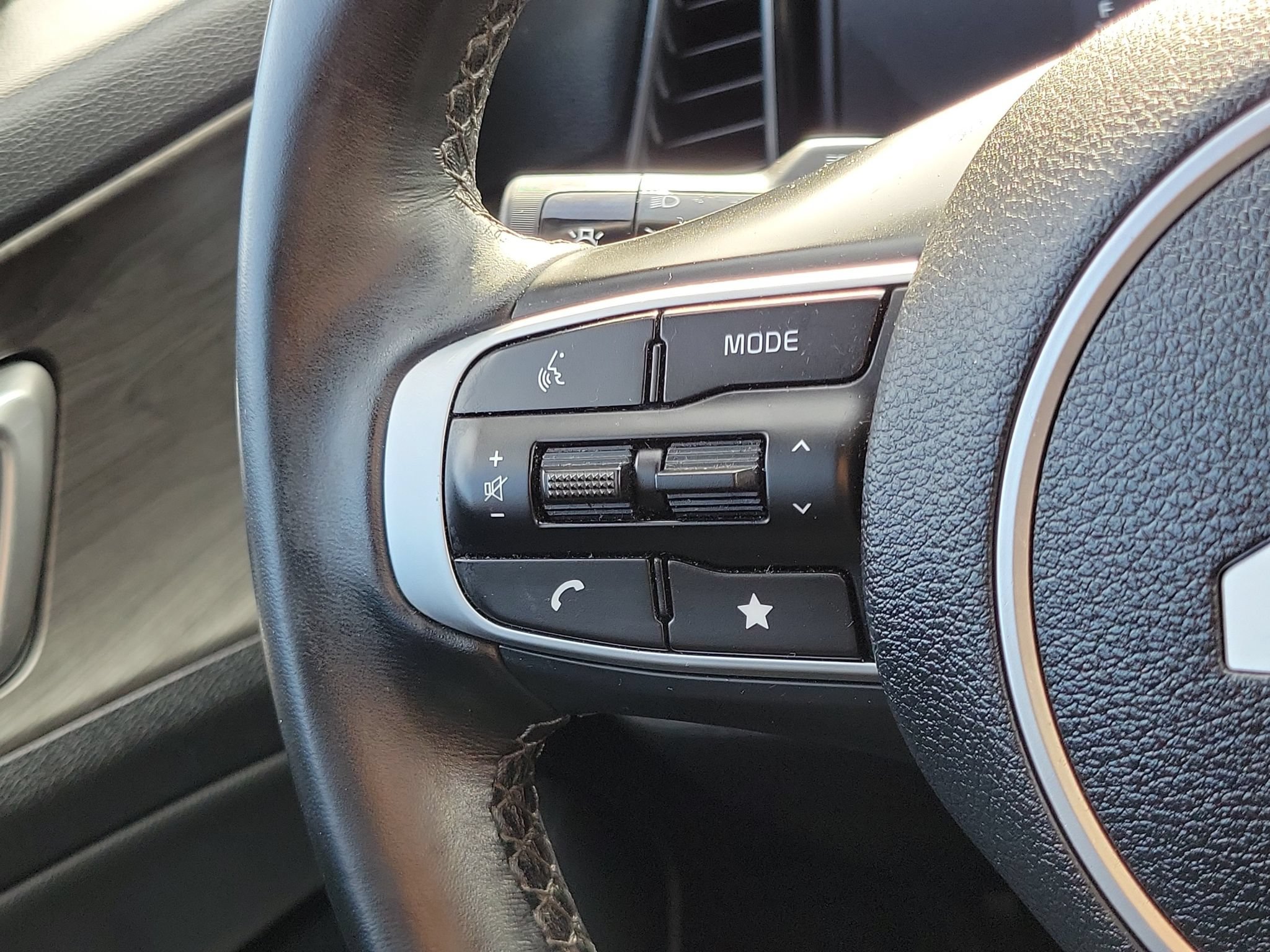 Used 2024 Kia Sportage X-Line w/ X-Line Premium Package AWD/4WD image 12