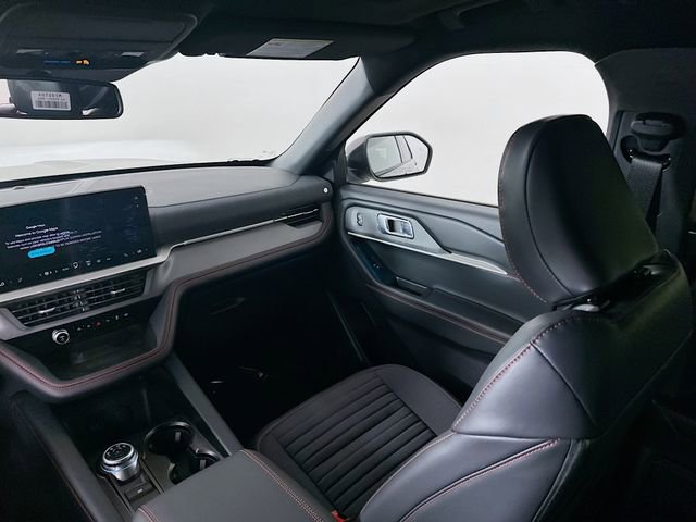 New 2026 Ford Explorer ST-Line w/ ST-Line Street Pack image 24