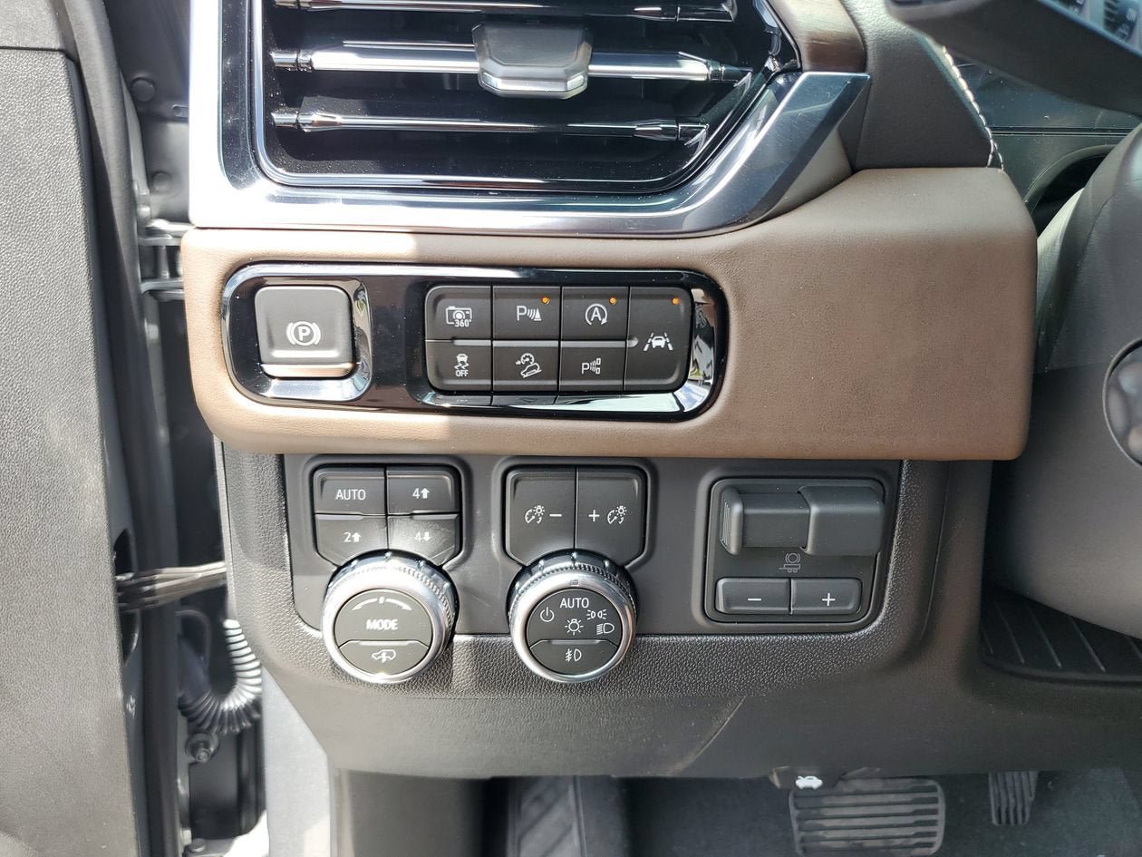 New 2026 GMC Yukon XL Denali Ultimate AWD/4WD image 29