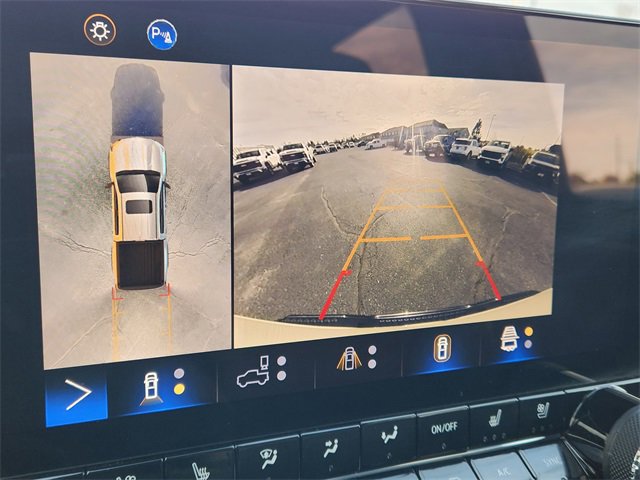 Used 2023 Chevrolet Colorado ZR2 w/ ZR2 Convenience Package III image 22