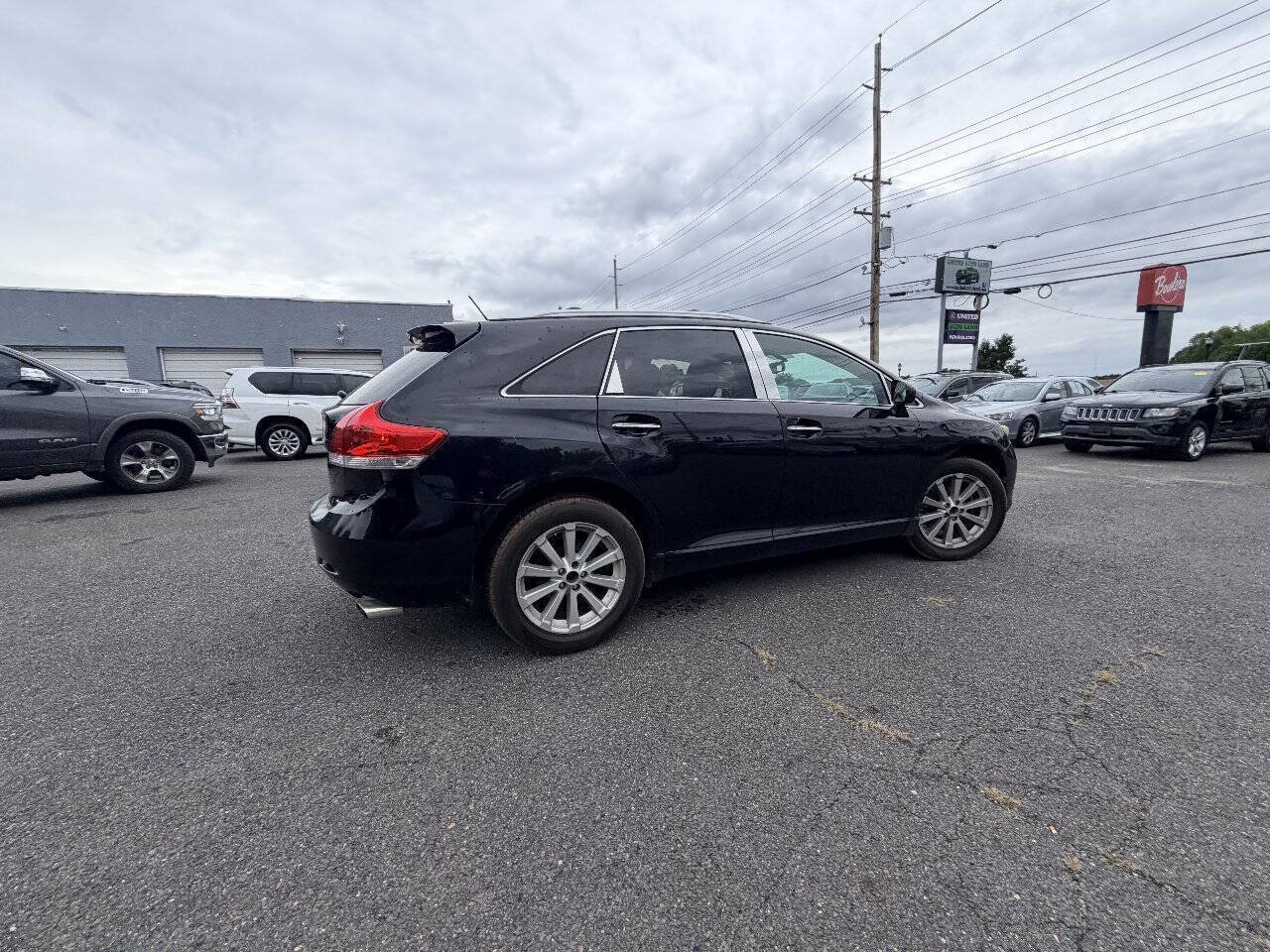 Used 2010 Toyota Venza AWD w/ Convenience Pkg image 12