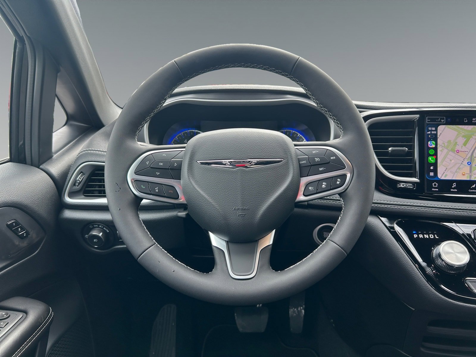 New 2026 Chrysler Pacifica Select AWD/4WD image 12