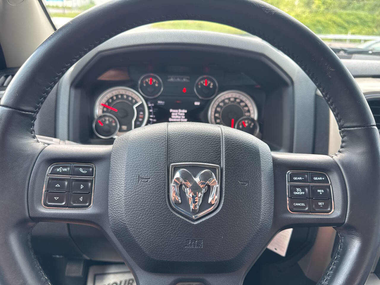 Used 2014 RAM 1500 Outdoorsman image 33