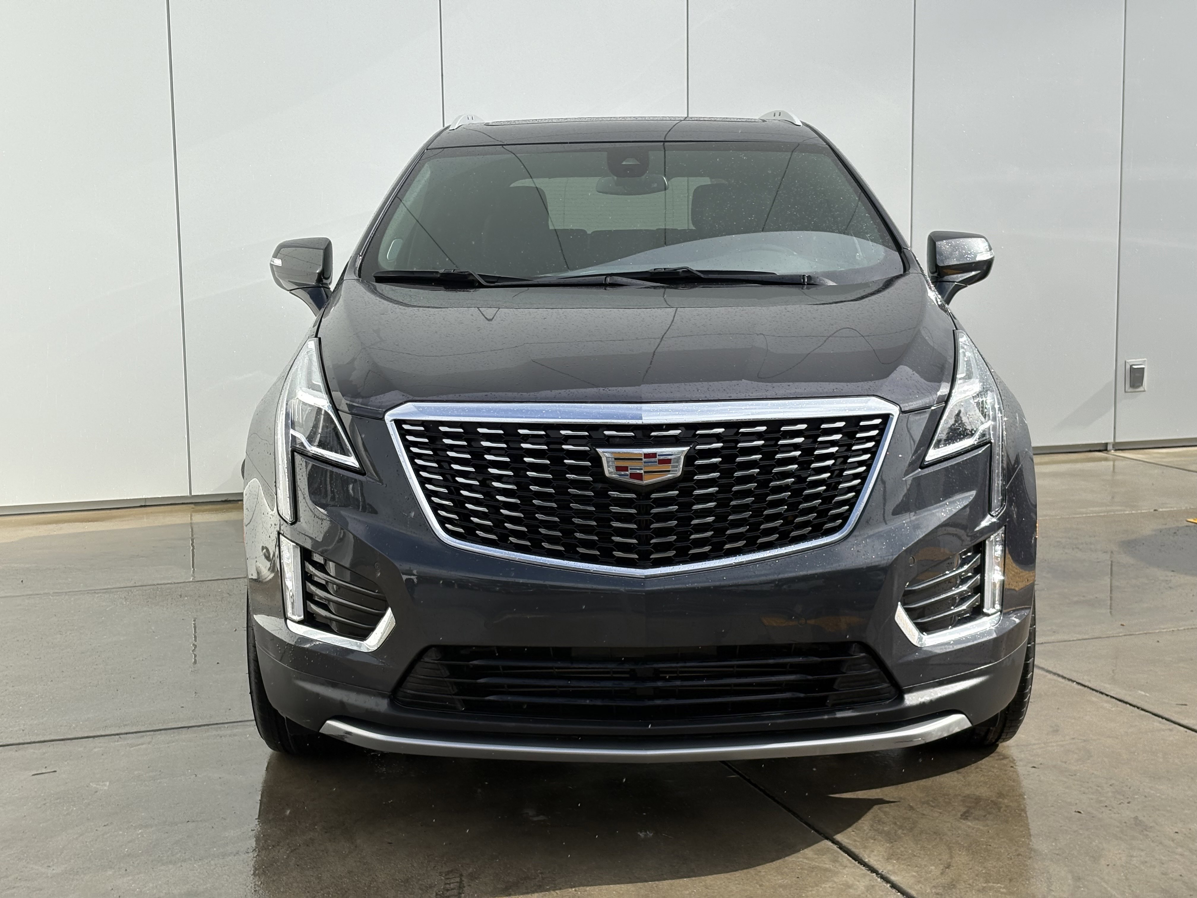 Certified 2023 Cadillac XT5 Premium Luxury image 3