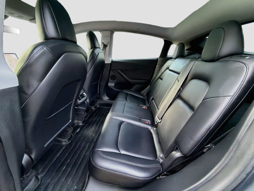 Used 2022 Tesla Model Y Performance AWD/4WD image 25