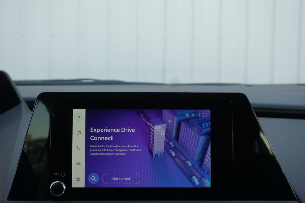 Used 2023 Toyota Prius LE FWD image 9