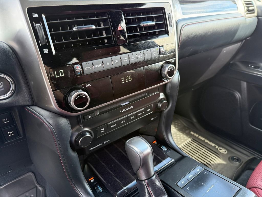 Used 2023 Lexus GX 460 Premium w/ Premium Package image 21