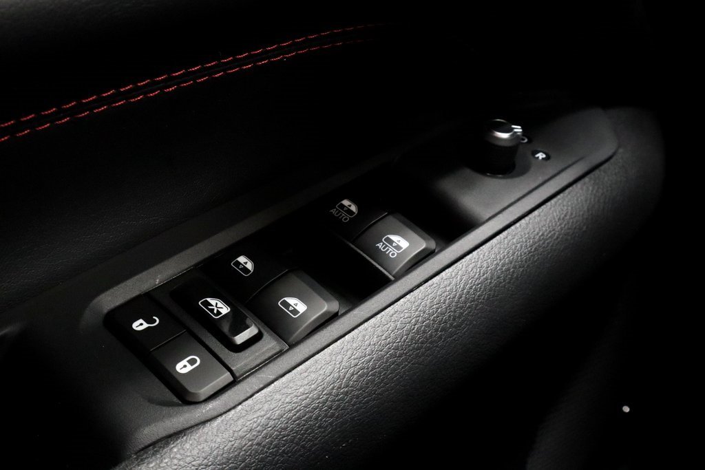 Used 2024 Jeep Compass Trailhawk w/ Trailer Tow Group image 25