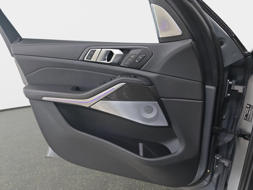 Certified 2025 BMW X5 M Competition w/ Executive Package image 27