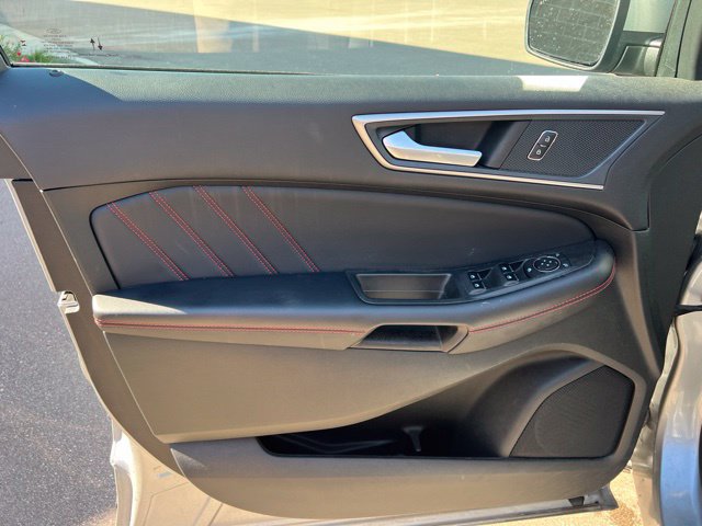 Used 2024 Ford Edge ST-Line AWD/4WD image 20