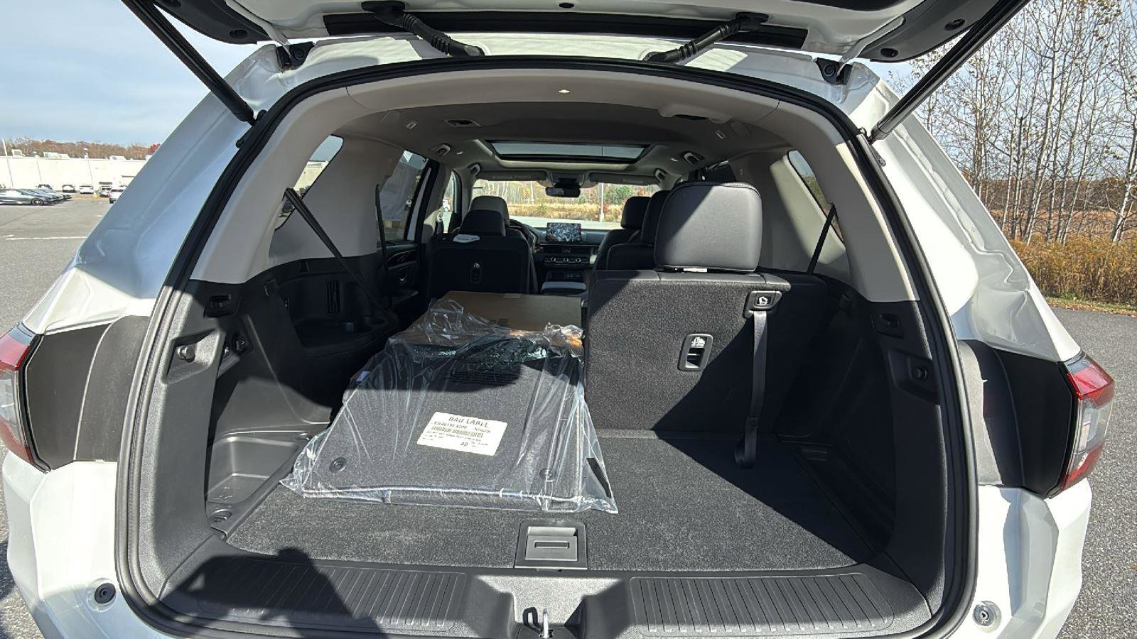 New 2025 Honda Pilot Touring image 22