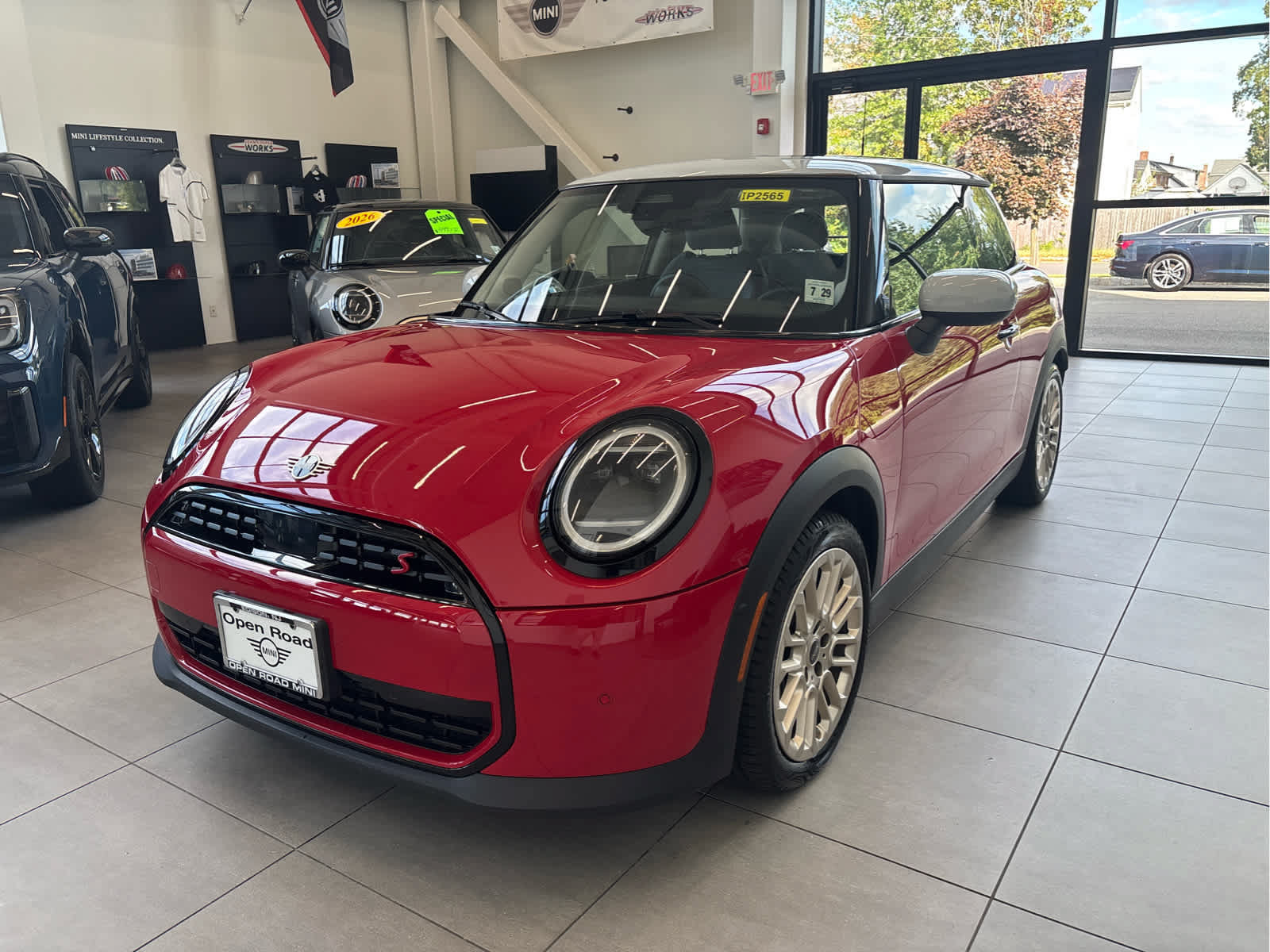 Used 2025 MINI Cooper S FWD image 1