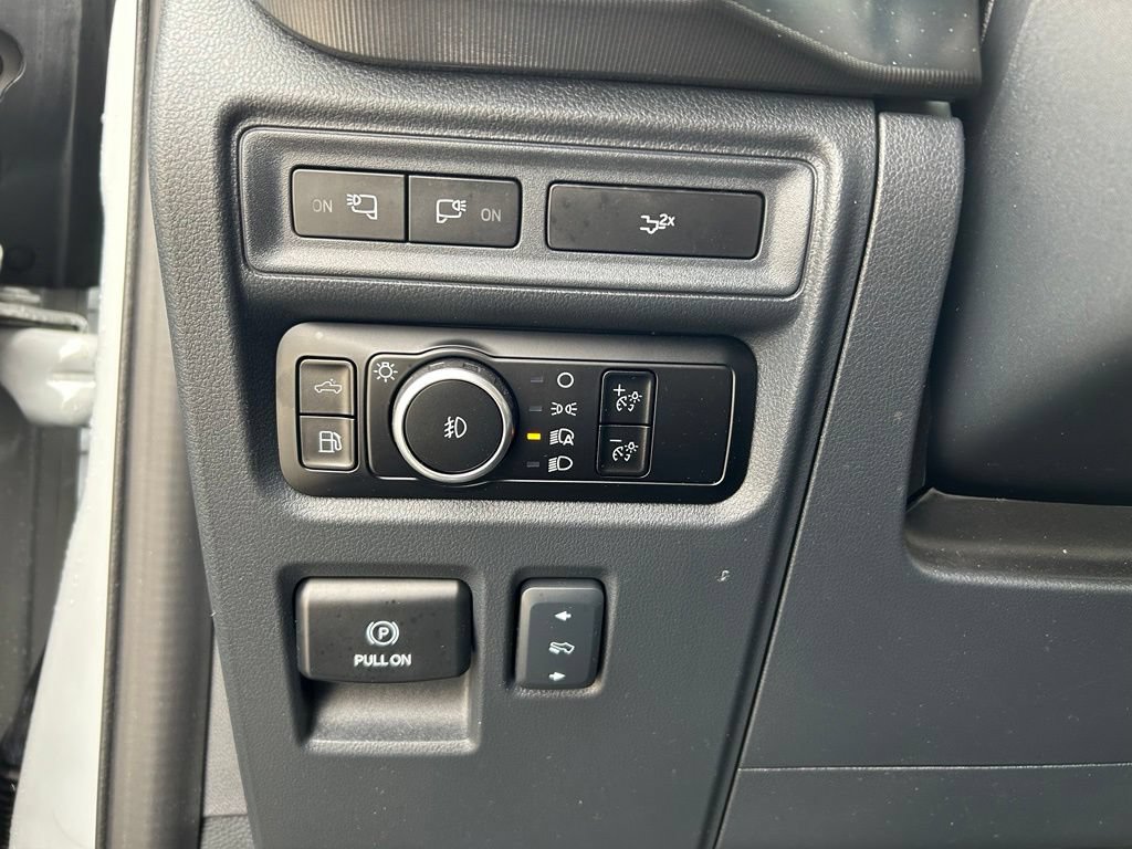 Used 2024 Ford F150 Lariat AWD/4WD image 24