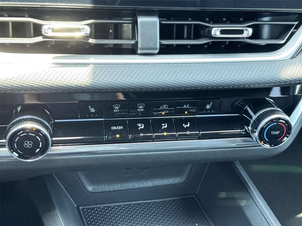 New 2026 Chevrolet Equinox LT FWD image 14