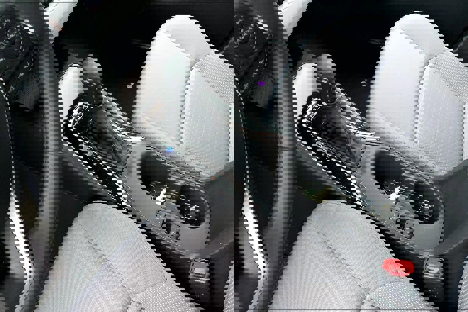 Used 2026 Toyota Corolla SE image 16