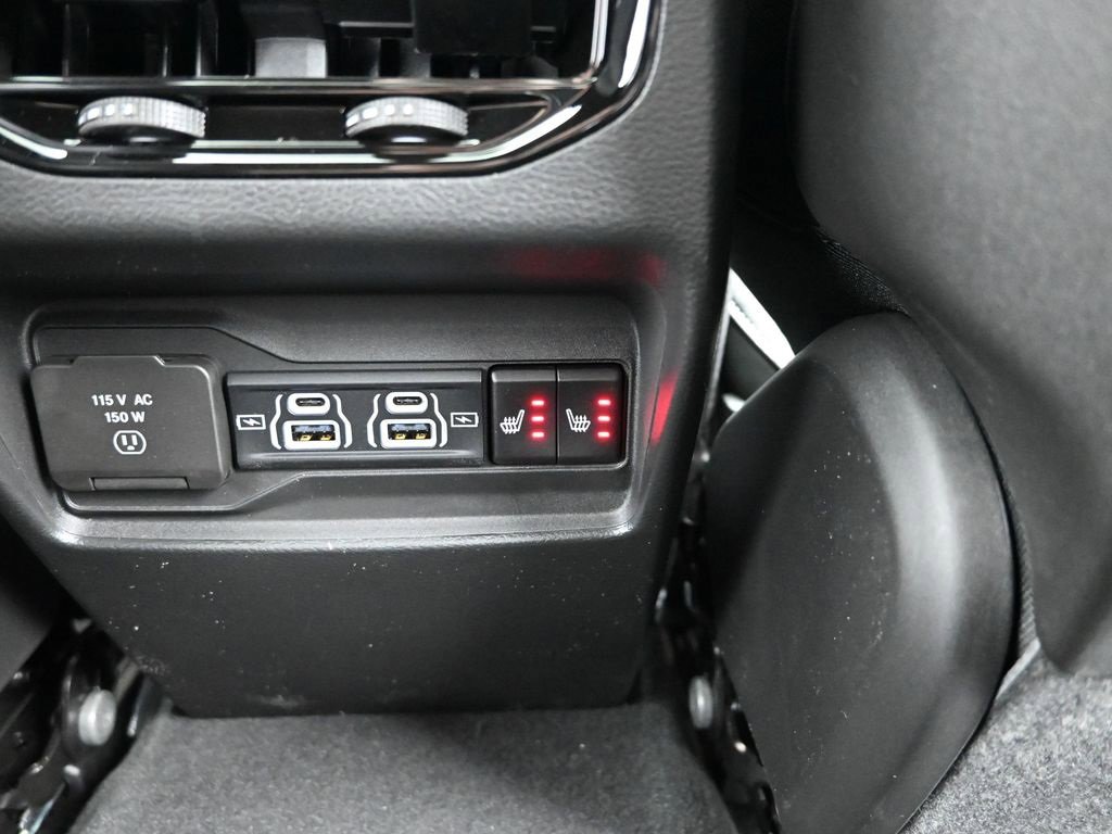 Used 2025 Jeep Grand Cherokee Limited 4xe image 23