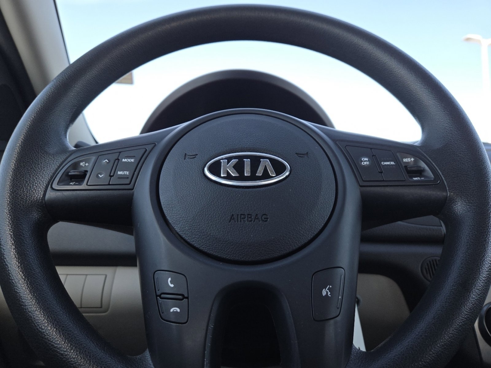 Used 2013 Kia Forte EX image 22