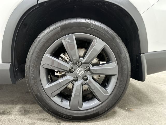 Used 2025 Honda Pilot Sport image 14