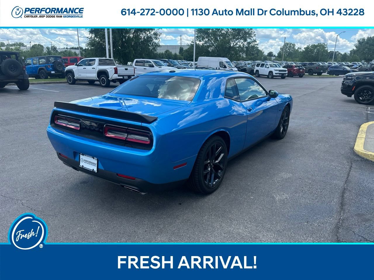 Used 2023 Dodge Challenger R/T w/ Blacktop Package RWD image 4