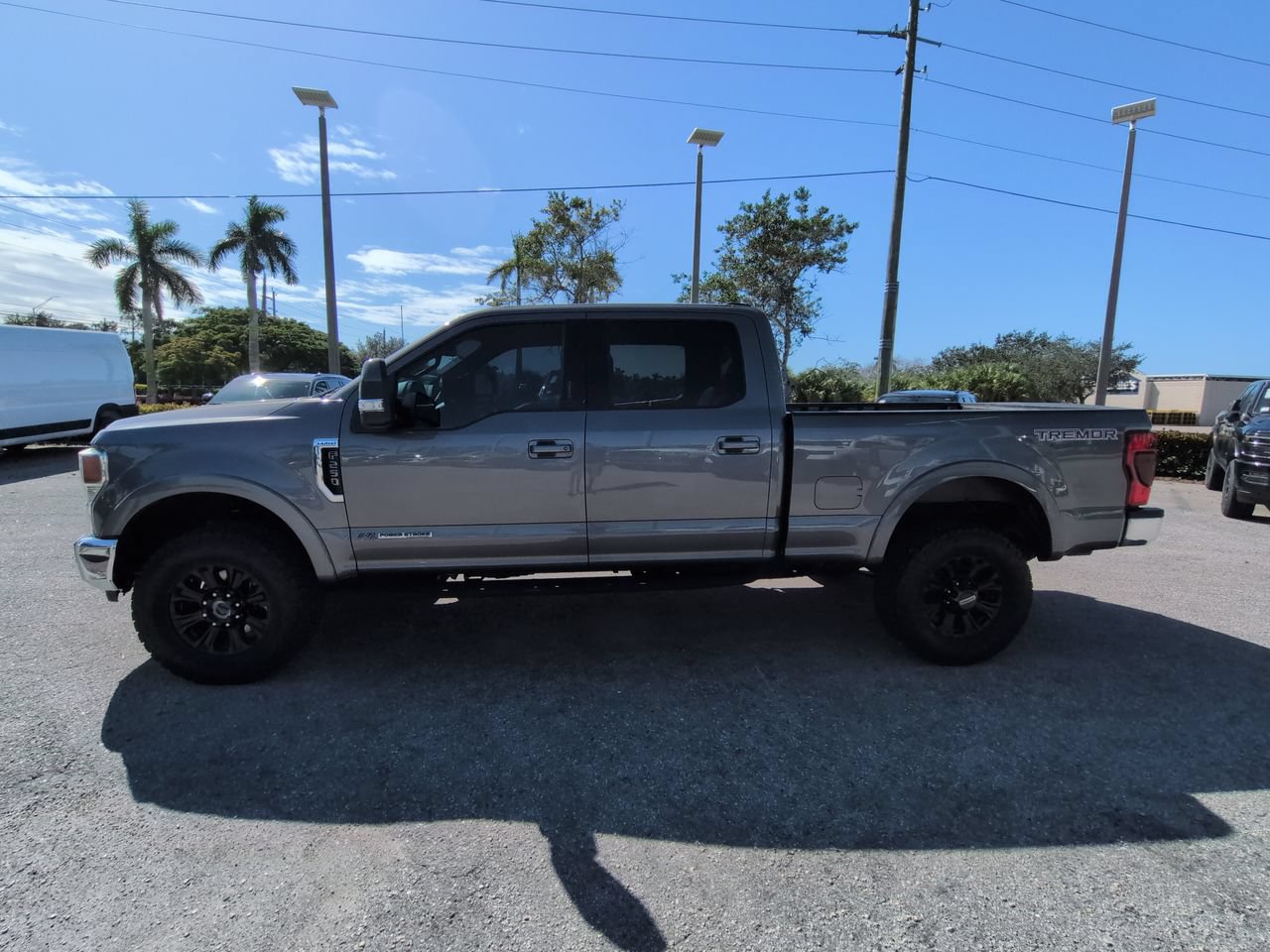 Used 2022 Ford F250 Lariat w/ Tremor Off-Road Package AWD/4WD image 8