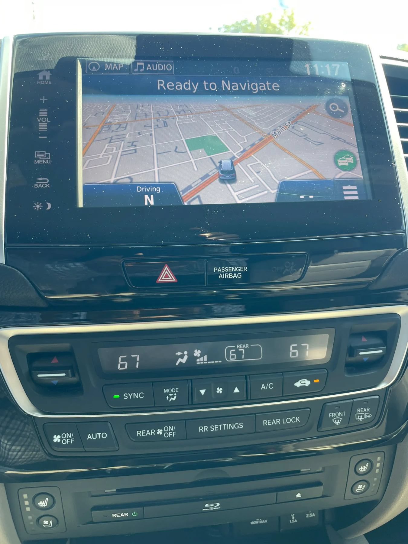 Used 2017 Honda Pilot Elite image 32